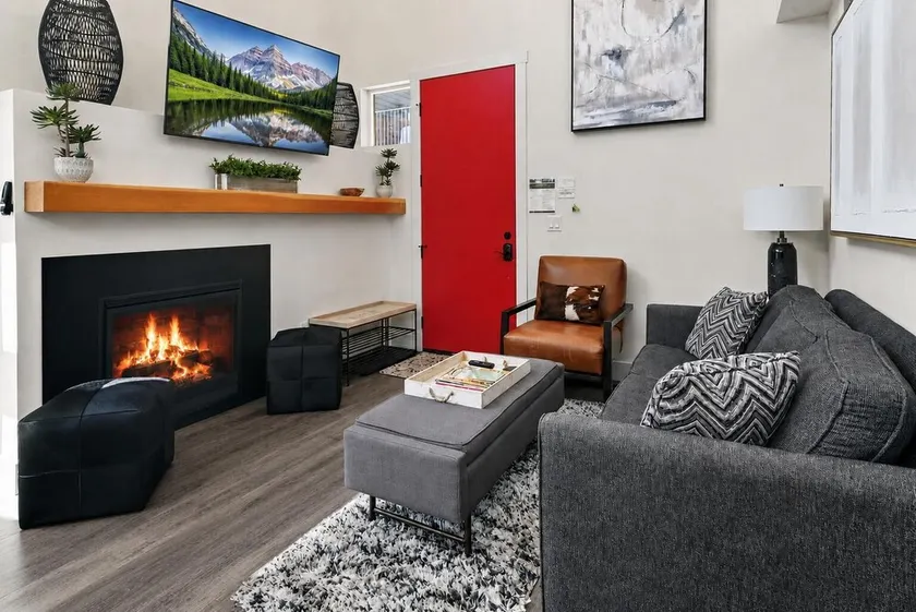 New Listing! Brand New 2 Bed/2 Bath Townhome w/ Hot tub, Fitness Center, & Pool! - Image 1