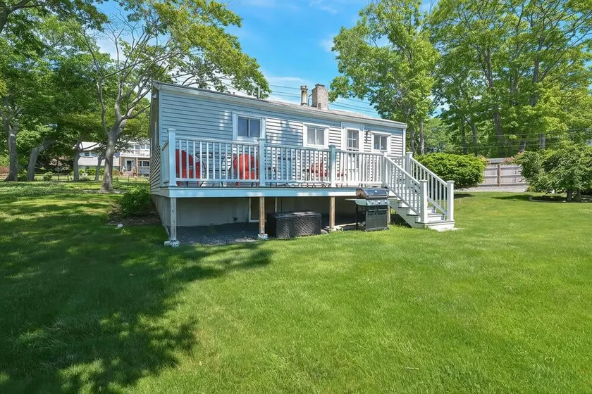 Beach Bungalow: Cozy cottage by Long Beach - Image 1
