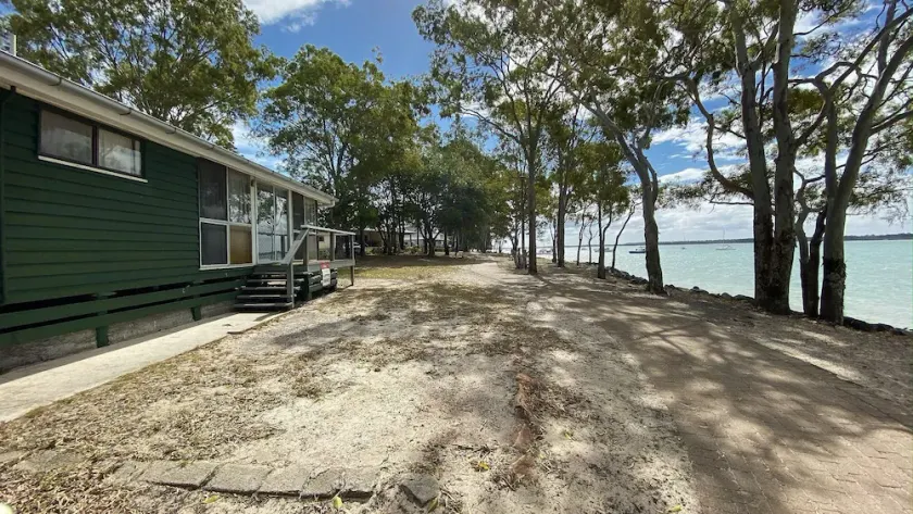Stafford Hall - Burrum Heads- Riverfront- 3BR- Great Views - Image 1