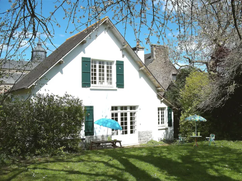 Cottage de Charme avec grand jardin calme dans un village - Image 1