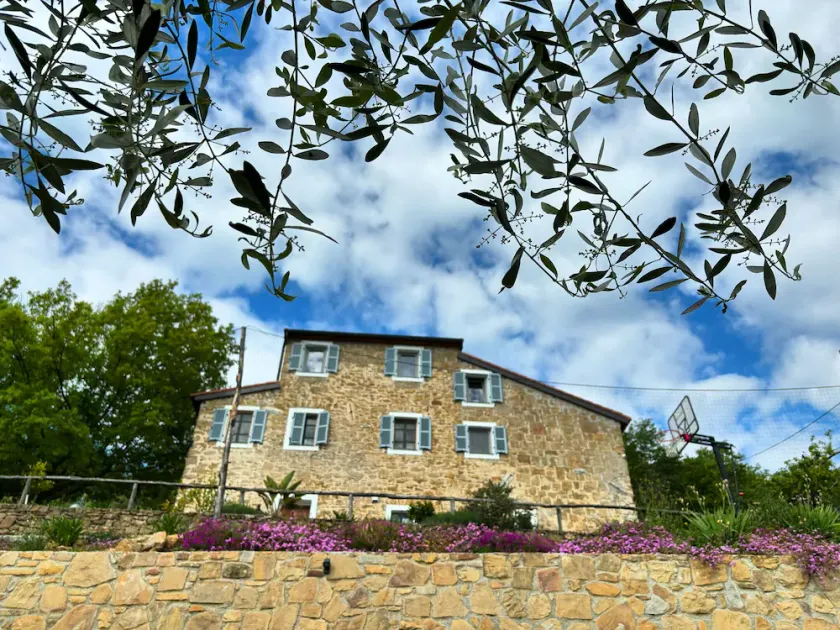 Privately Located Country House in the middle of nature with pool, pizza oven and WIFI - Image 1