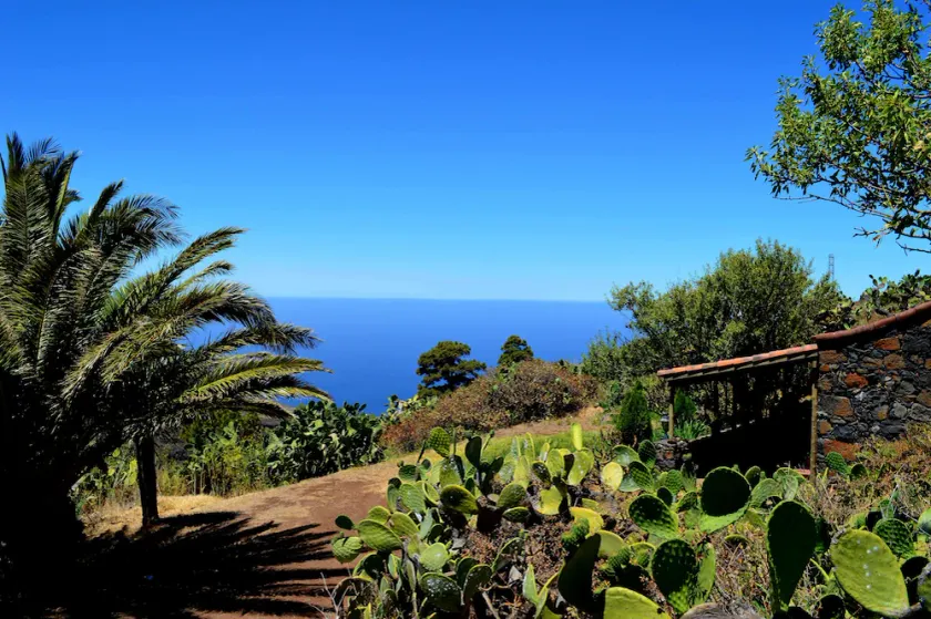 Stone house in Villa de Garafía with panoramic views - Image 1