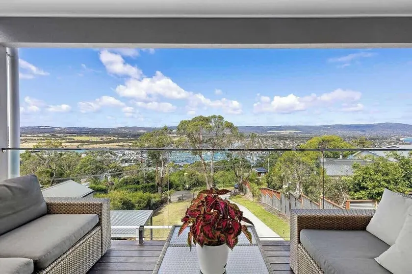 Coastal Vista Retreat - Panoramic Mt Martha Views - Image 1