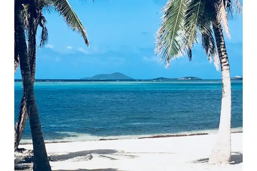 Beachfront Resort Million Dollar views, Bar & Dine Christiansted st croix - Image 1