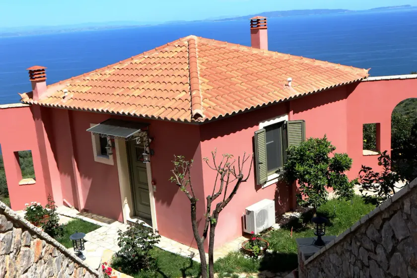 DIO GUESTHOUSES VILLA MALEAS 2 B/R WITH PRIVATE GARDEN AND SWIMMINGPOOL - Image 1