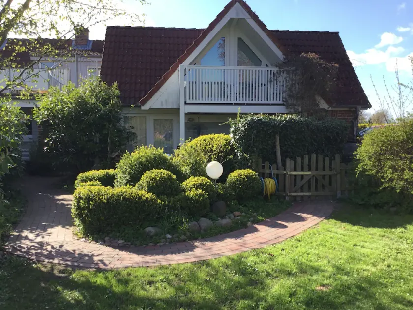 Inviting attention to detail, in a quiet location, garden, at a reasonable price - Image 1