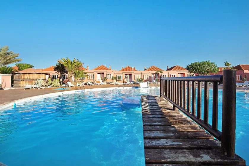 Holiday Apartment \"Paulalucía\" with Mountain View, Shared Pool & Wi-Fi - Image 1