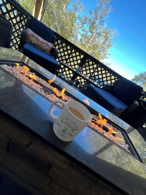 Cave Divers Spring Escape, Sleeps 8+, Private Patio, Fire Pit, Spacious Kitchen - Image 1