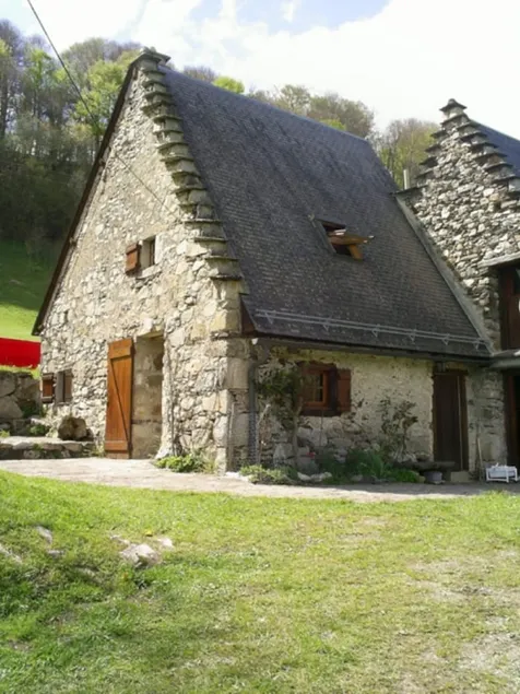 Stone cottage at the foot of Puerto del Tourmalet, Promotion from 21 to 27/7/19 - Image 1