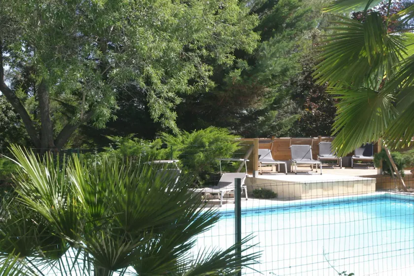 Promoción -10% últimos minutos Casa rural en una propiedad con árboles y piscina. - Image 1