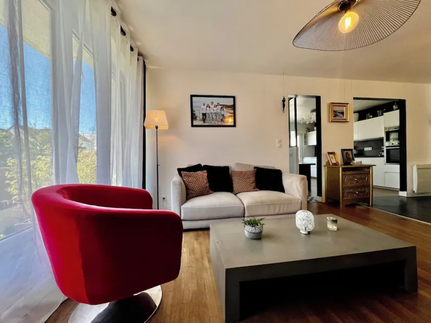 Le Crabe Rouge - Townhouse for 10 people with parking and Wi-Fi - Image 1