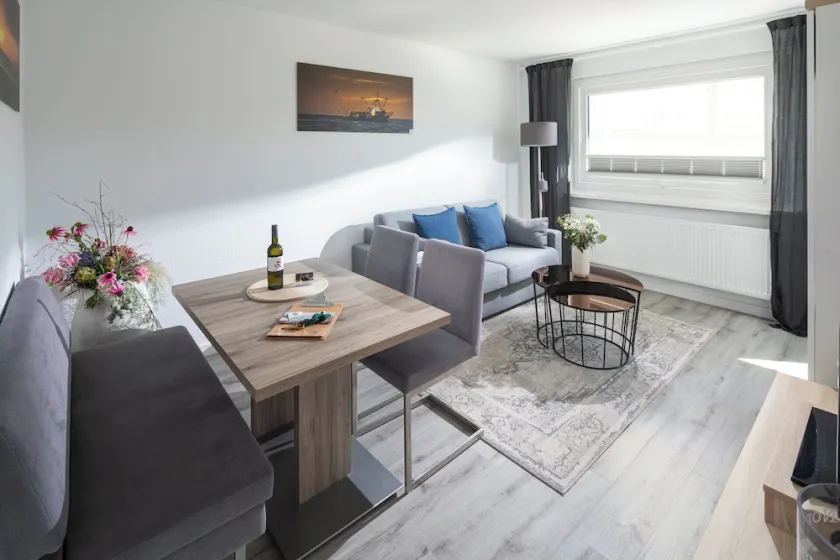 // HOUSE IDERHOFF - APARTMENT 43 // - Image 1