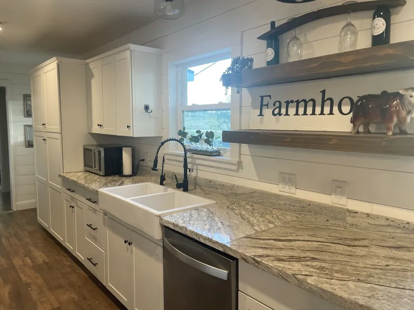 Templeton Vineyard Farmhouse in the Heart of Wine Country  - Image 1