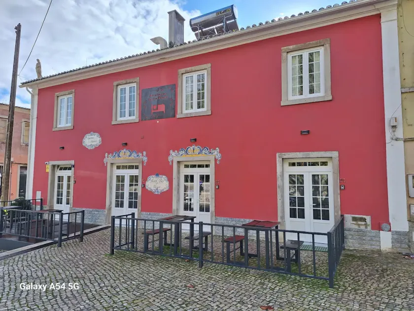  AL Penaferrim Sintra Rooms - Image 1