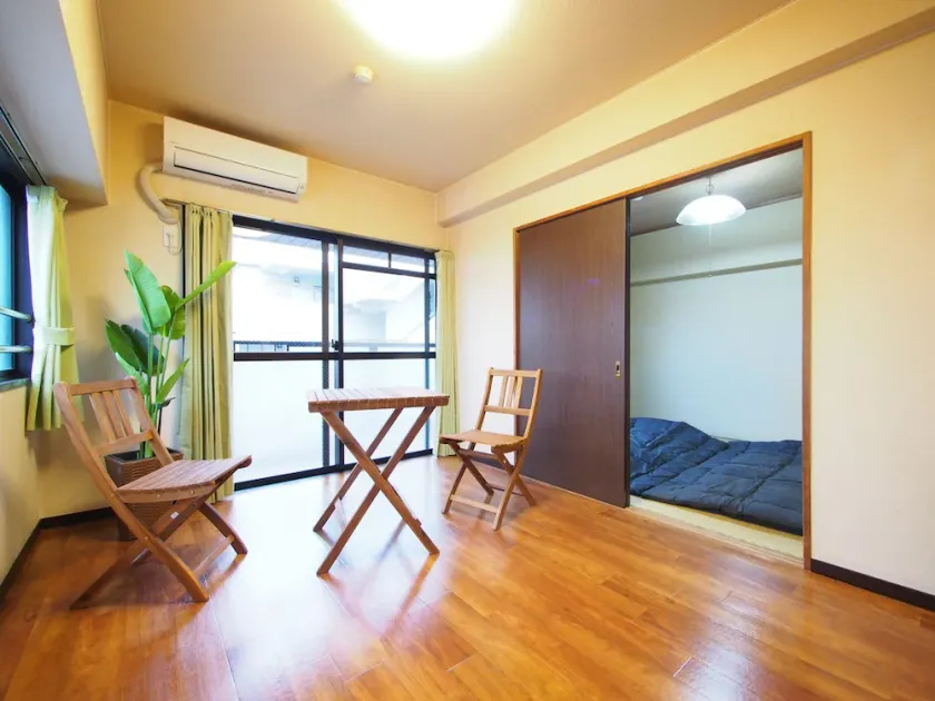 Rm 401: NEST 3mins to the Nearest Subway. Free wifi - Image 1