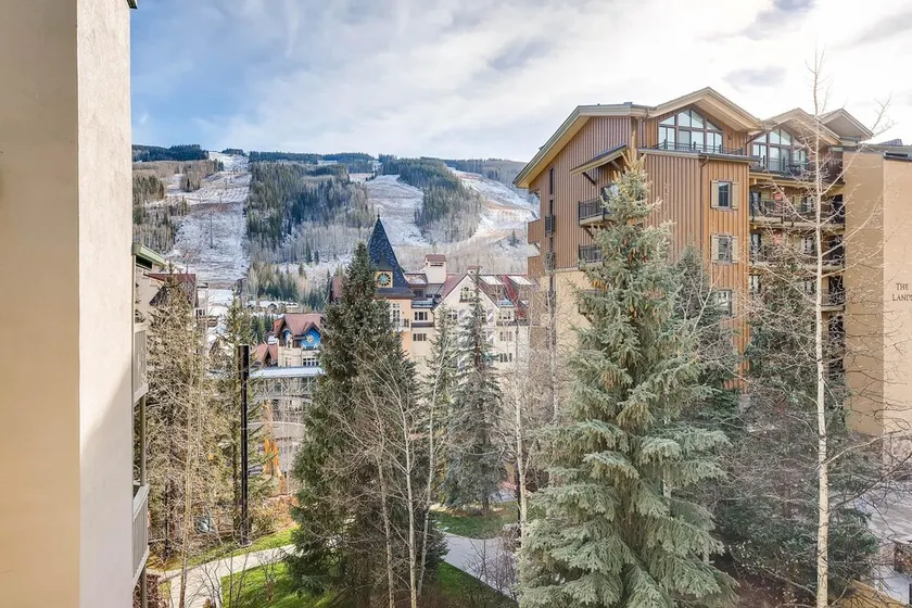 Westwind 206 2BD 2BA Gold Condo in Lionshead Village - Image 1