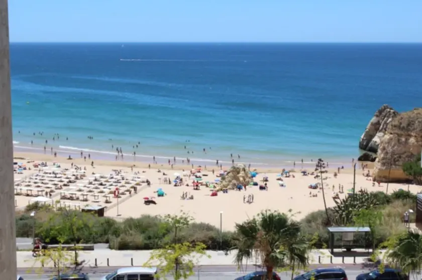 Beach Azul - Image 1