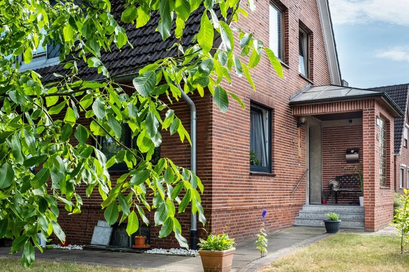 Holiday Apartment \"Ferienwohnung am Elbstrom\" with Shared Terrace & Wi-Fi - Image 1