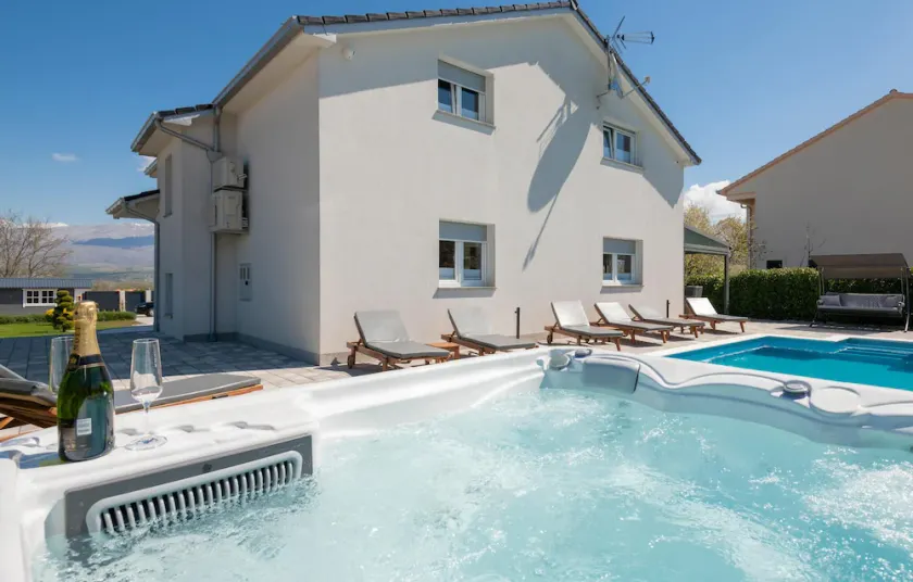 Wunderschönes Haus in Kosute mit Sauna - Image 1