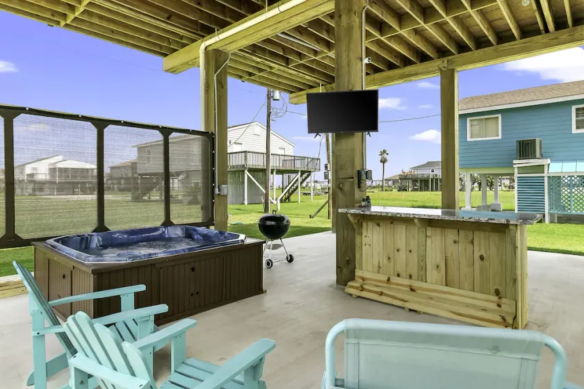 The Sunset House in Treasure Island - Image 1