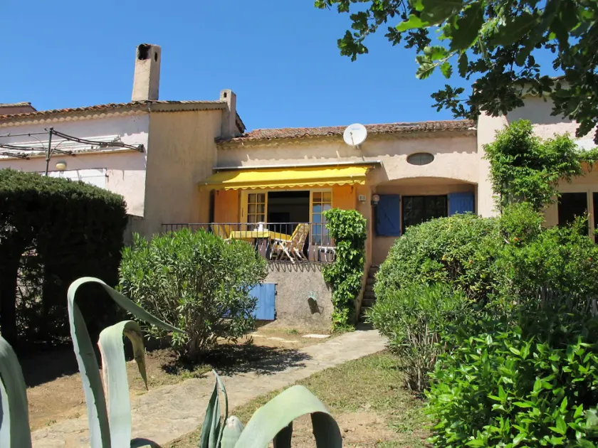 Holiday Home La Maison bleue by Interhome - Image 1