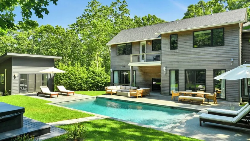 Designer Gut Renovated Farmhouse on over 1 Acre, Numerous Spacious Living... - Image 1