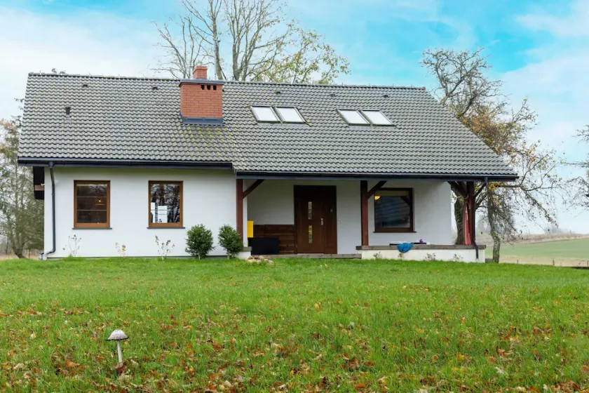 Spacious House | 6 Bedrooms, Terrace, Close to the Sea - Image 1