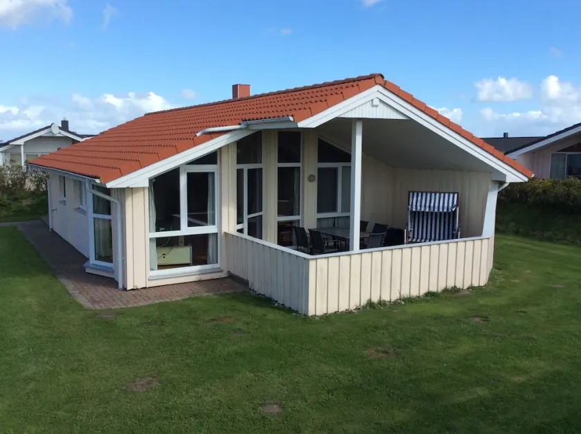 Dream vacation home directly on the North Sea coast only 150m from the beach with sauna, wood-burning stove - Image 1