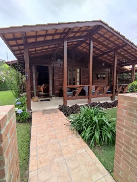 Chalet - Image 1