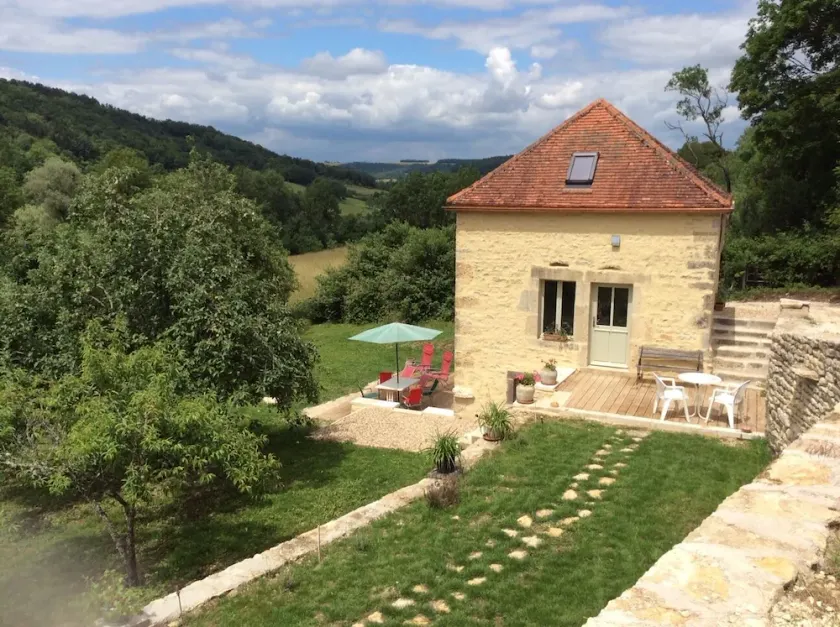 Casa espléndidamente restaurado en el pueblo medieval de Flavigny sur Ozerain - Image 1