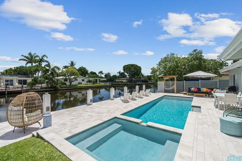 The \"Blue Iguana\" - waterfront Canal, Pool, Pool Table, Vibes - Image 1