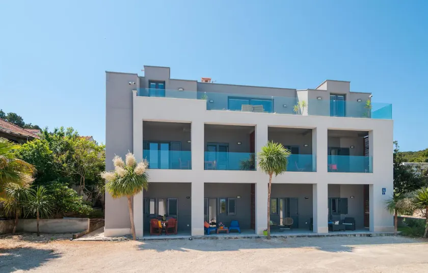 Nice Apartment In Sutivan With House Sea View - Image 1