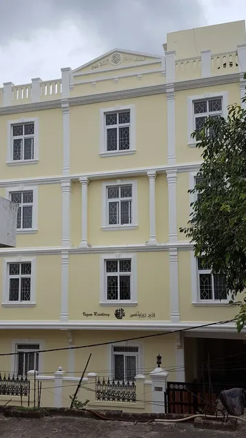 3 BHK Beautifully Furnished Apartment with Kitchen and attached Bath rooms. - Image 1