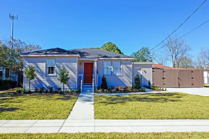 Alla nya Bedårande Cottage med enkel tillgång till allt som New Orleans erbjudanden! - Image 1