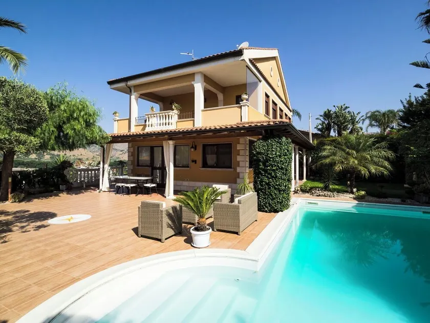 Villa mit Pool und Blick auf das Meer und den Ätna - Image 1