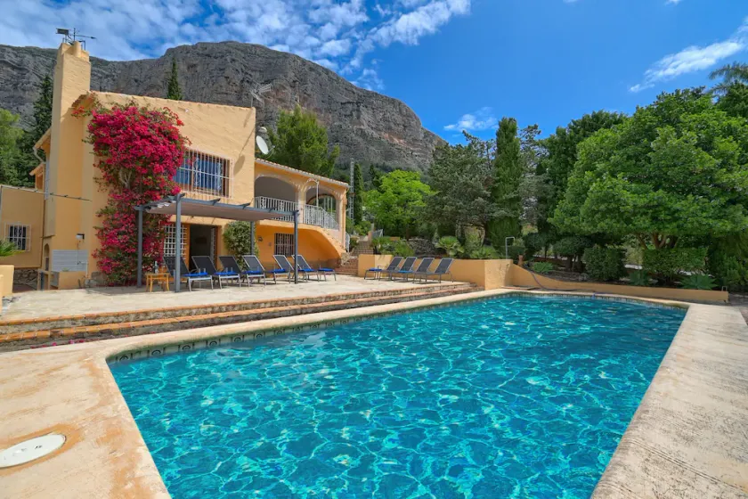 Klassisk og hyggeligt hus i Javea, Costa Blanca, Spanien  med privat pool med plads til 10 personer - Image 1