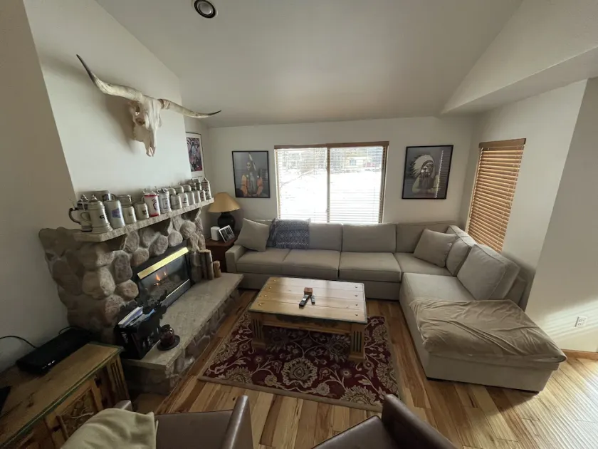 Eagle-Vail Ski House with Fireplace - Image 1