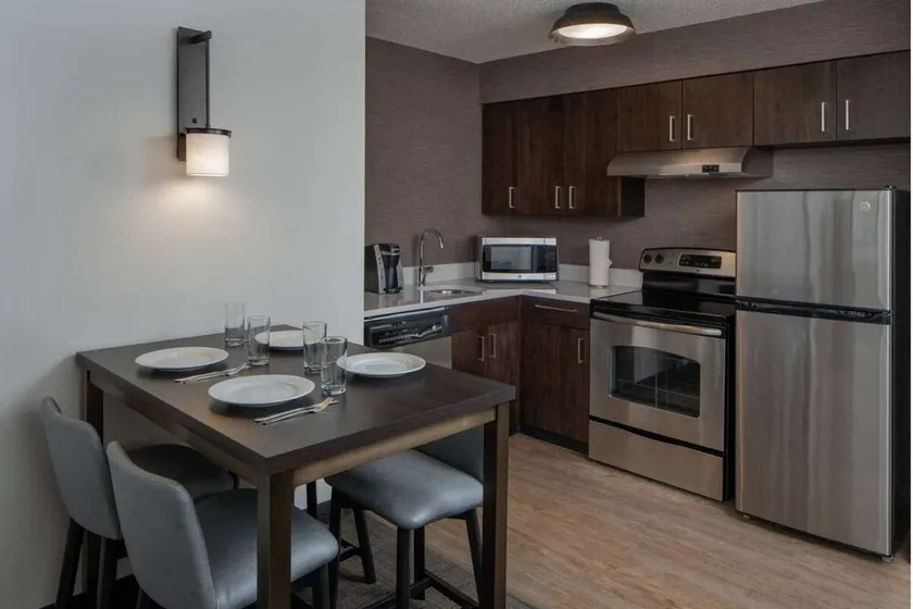 Revel In Aesthetic Charm! Free Breakfast, Near National Air and Space Museum! - Image 1