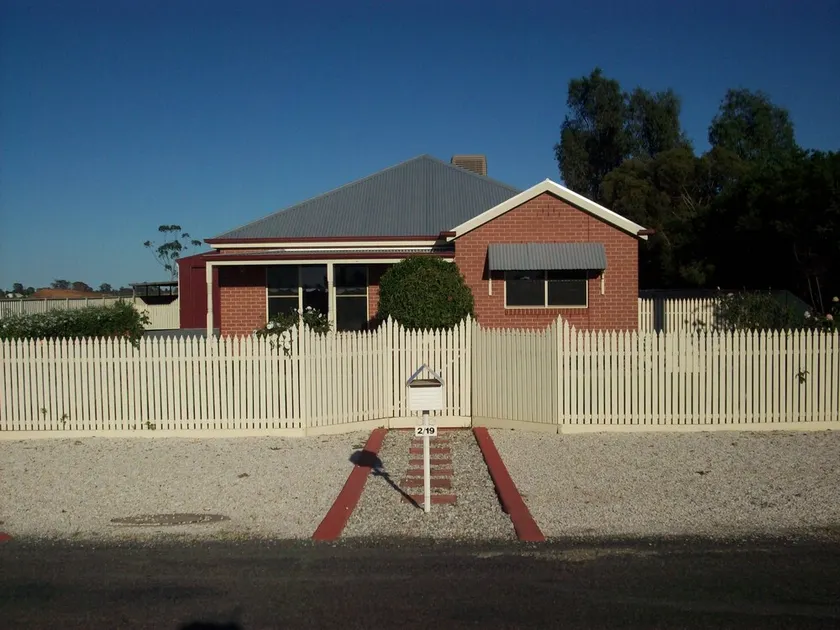Hogans Bliss @ Yarrawonga - Image 1