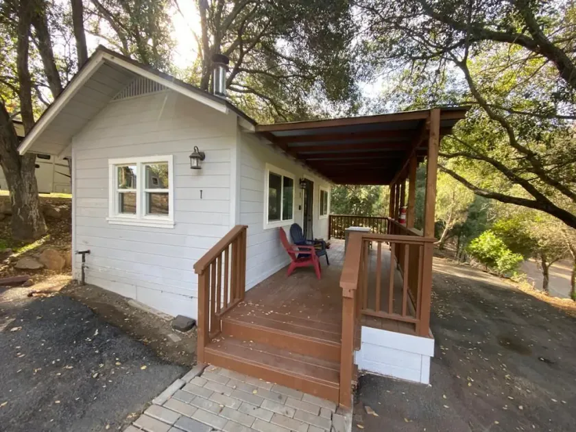 # 1. Bluebird's Nest - Studio Cabin W/ Fireplace - Image 1