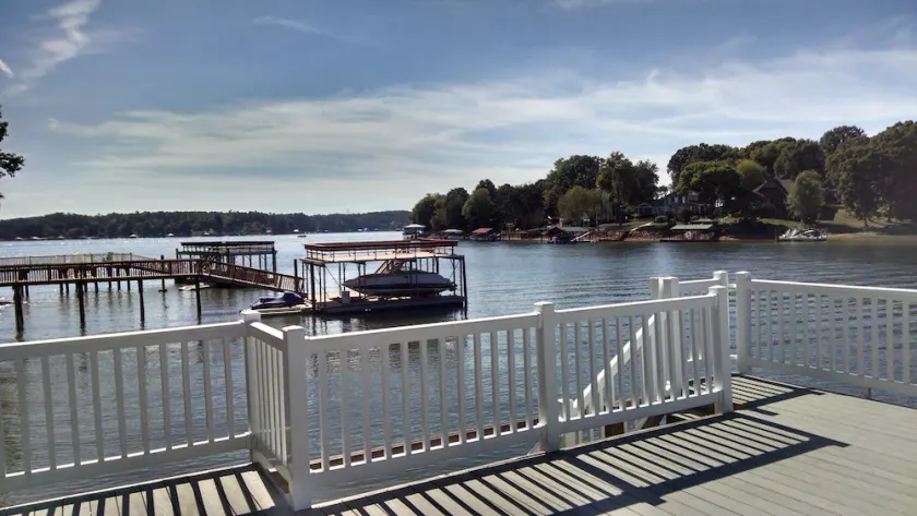 Lake Front Home med smukke Veiw og dybt vand - Image 1