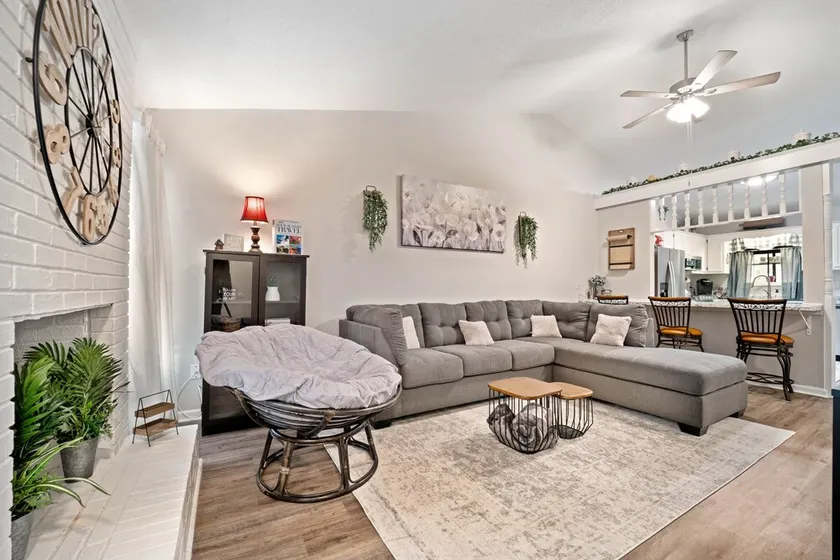 Suite Francis - Minutes from Camp LeJeune and the Beach! - Image 1