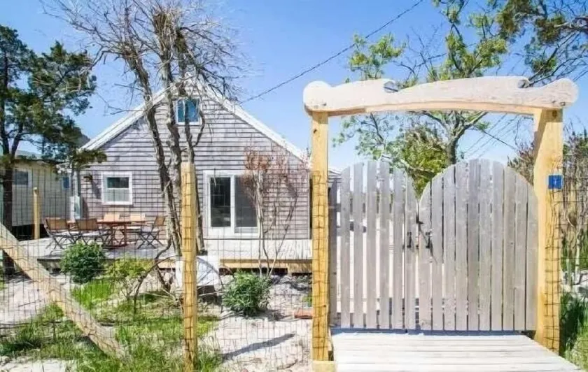 Strand Paradise- Ocean Bay Park Fire Island - Image 1