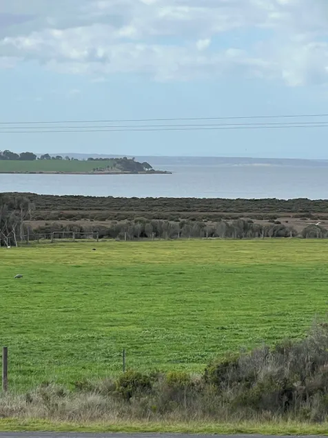 Surf Beach House - Water Views - Walk to Beach.\nGreat for 2 Families - Image 1