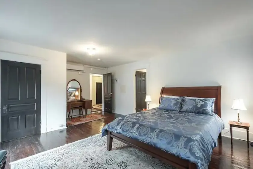 The Arundel Room in historic Holladay House - Image 1
