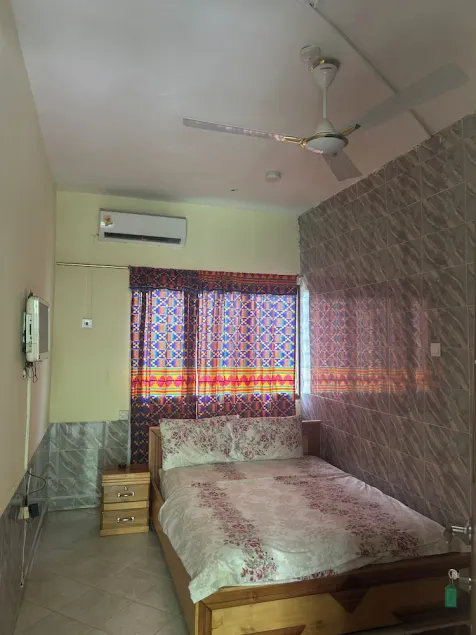 Robles: Habitación privada 1 - Image 1
