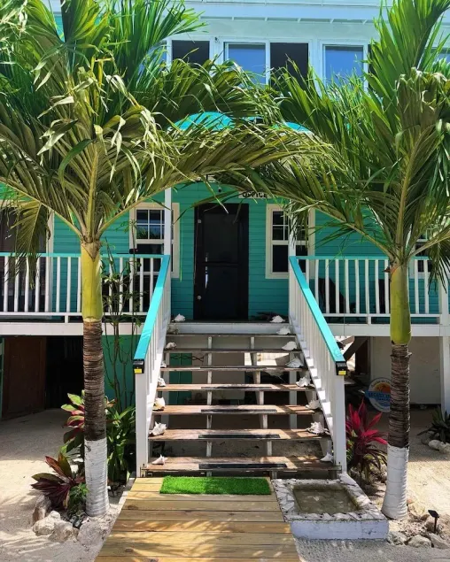 Stunning Sea Views at Secret Beach, Blue Room, Steps from the water! - Image 1