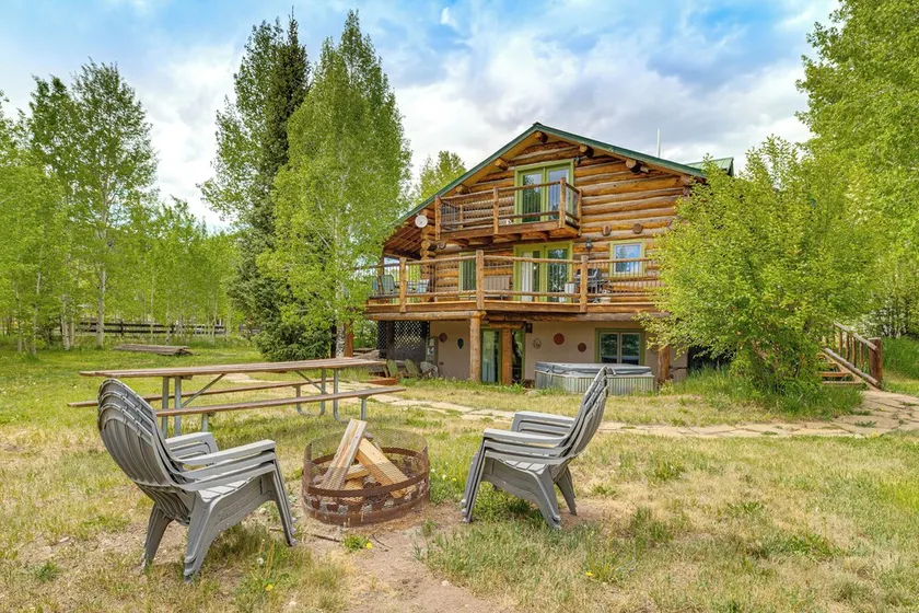 Horse Ranch Home w / Deck & Hot Tub i Crested Butte - Image 1