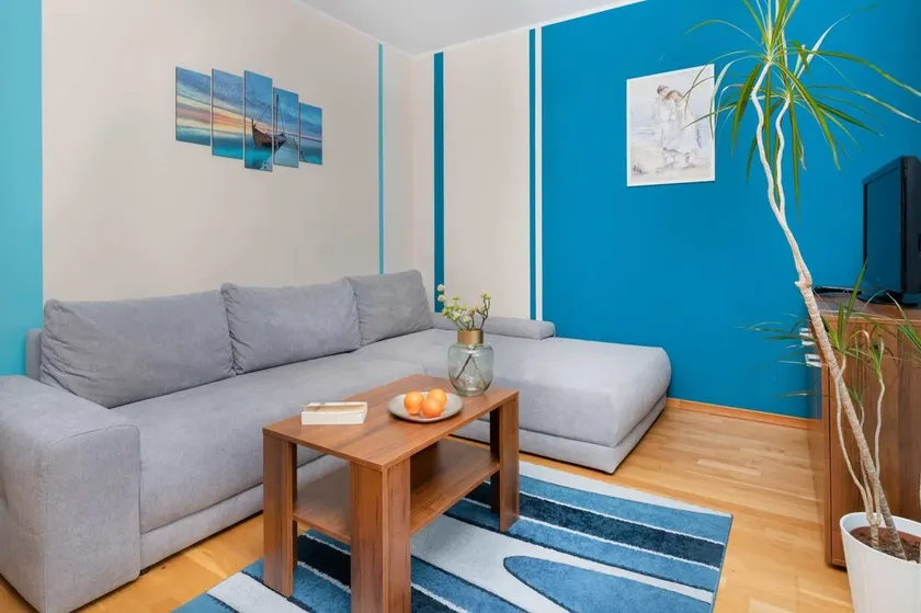 Willa 4 Pory Roku 19 | Unique Apartment in Jastrzębia Góra Close to the Beach | Parking & Balconies - Image 1