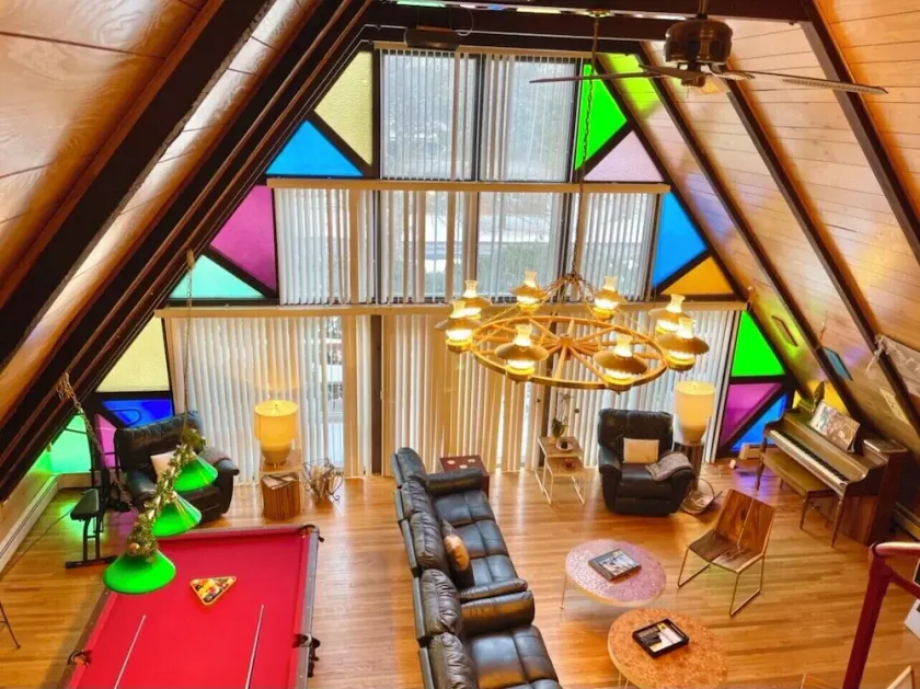 OneOfAKind cabin steps from lake and few miles from ski resort. U will love it! - Image 1